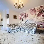 Elegant Terrace - Steps From The Sea