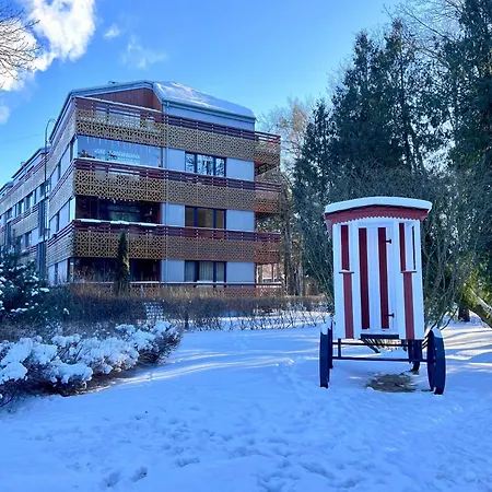 Elegant Terrace - Steps From The Sea