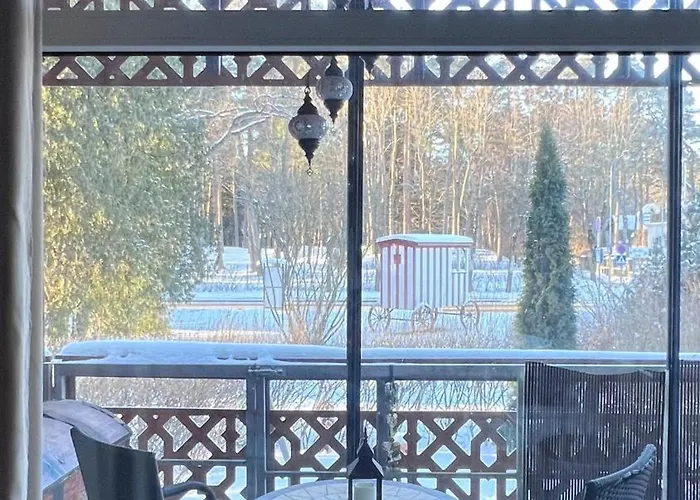 Elegant Terrace - Steps From The Sea Apartment